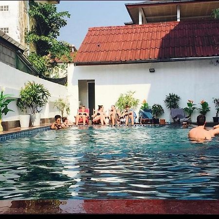 Vang Vieng Th Central Park Hotel Экстерьер фото